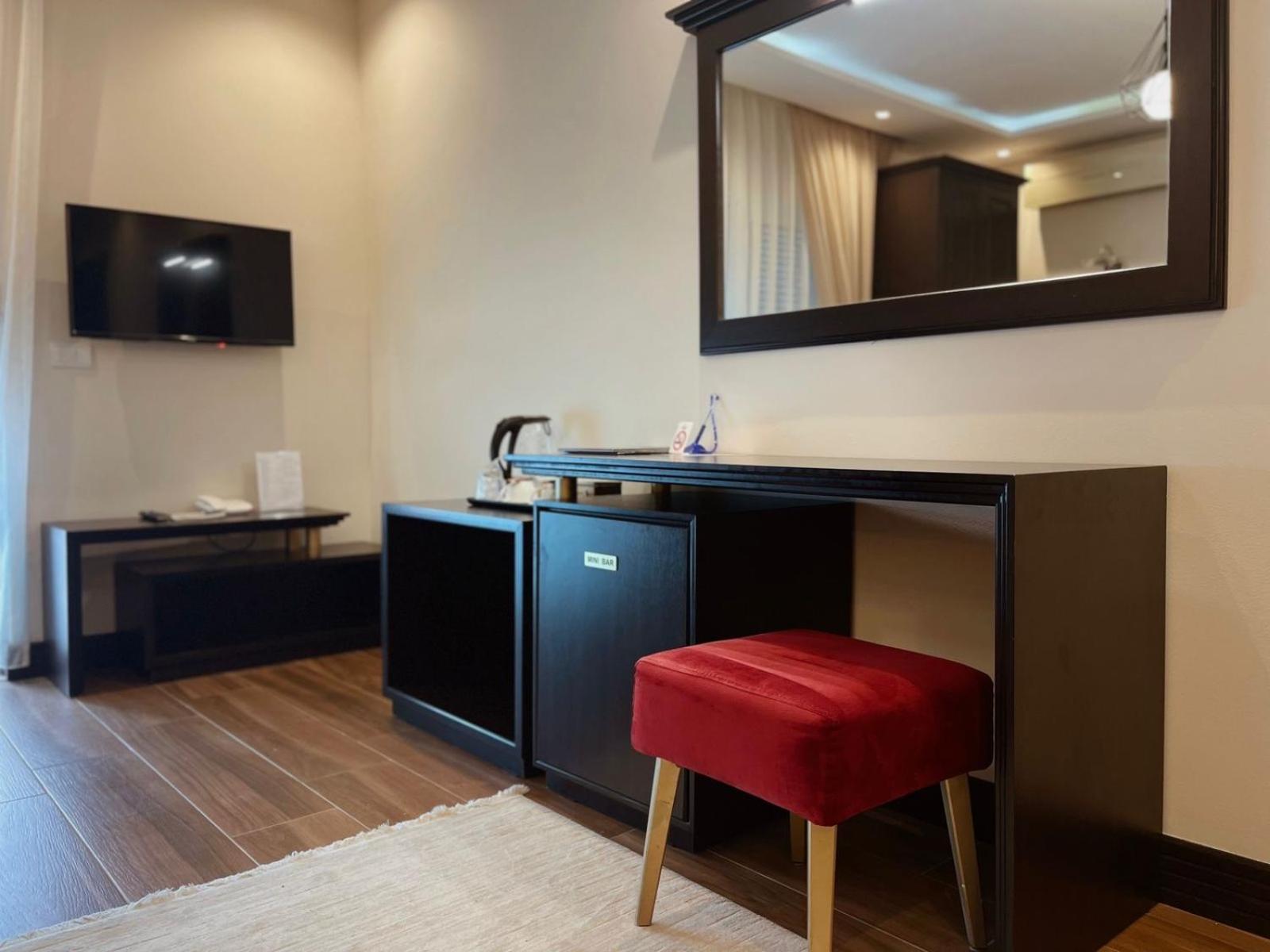 Padam Hotel & Spa Улцинь Экстерьер фото